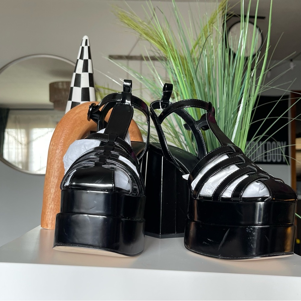 Sam Edelman
Platform Sandals - Picture 3 of 14